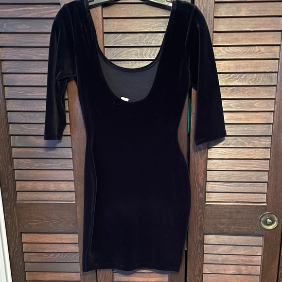 Black Velour Body Con Dress - Picture 2 of 3